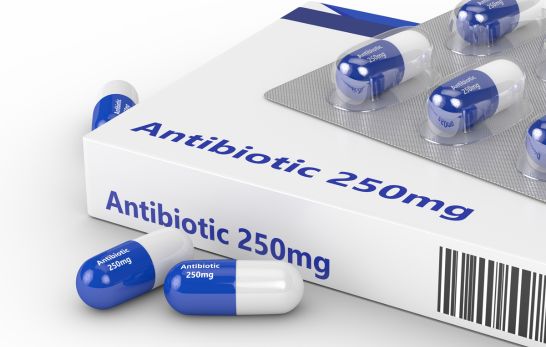 Harnwegsinfektionen bei Frauen: Warum sie trotz Antibiotika bestehen bleiben können